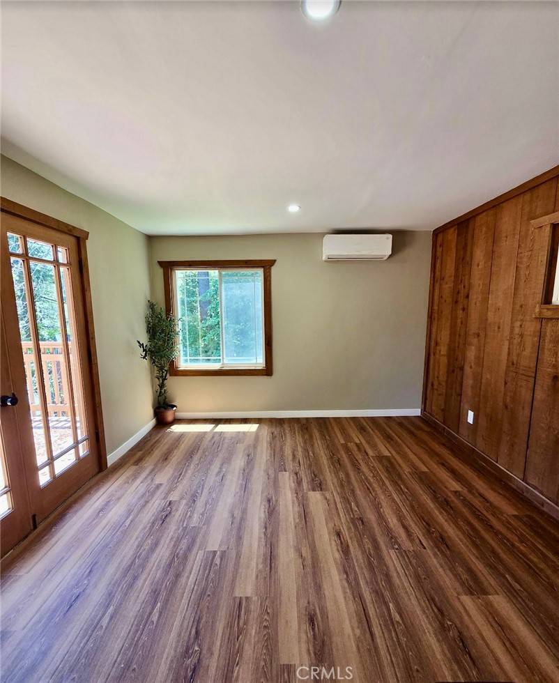 Lake Arrowhead, CA 92352,585 Arrowhead Villa RD