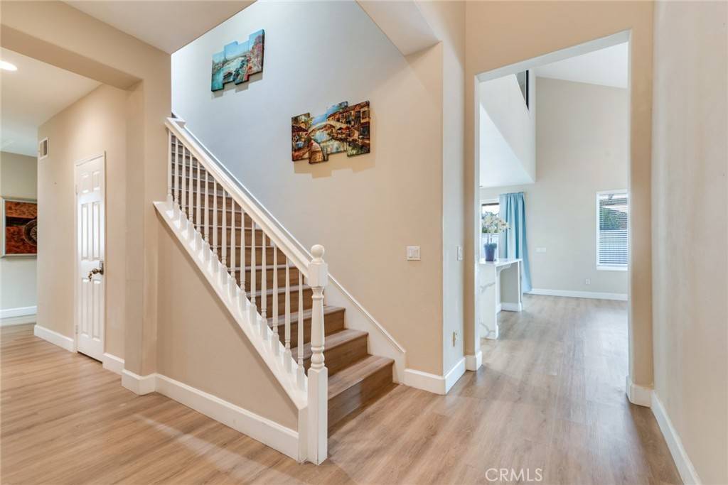 Eastvale, CA 92880,13711 Hidden