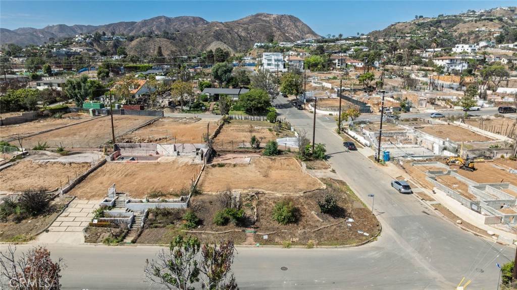 Pacific Palisades, CA 90272,16801 Livorno DR