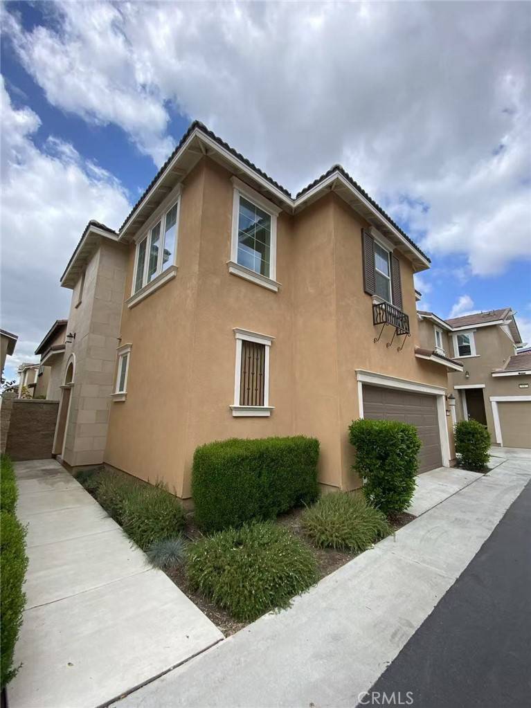 Eastvale, CA 92880,5901 Oatfield AVE