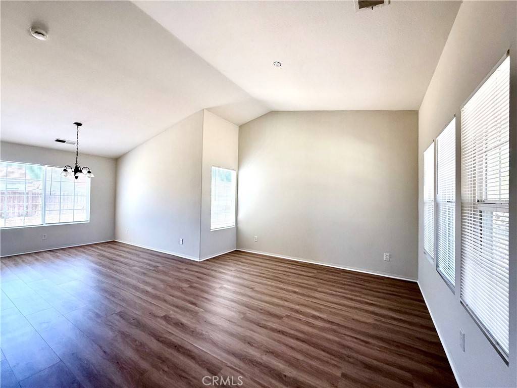 San Jacinto, CA 92582,1046 Shady CT