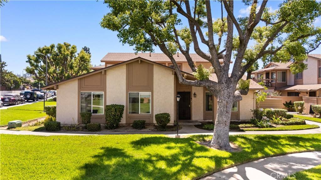 Hacienda Heights, CA 91745,1456 Countrywood AVE #14