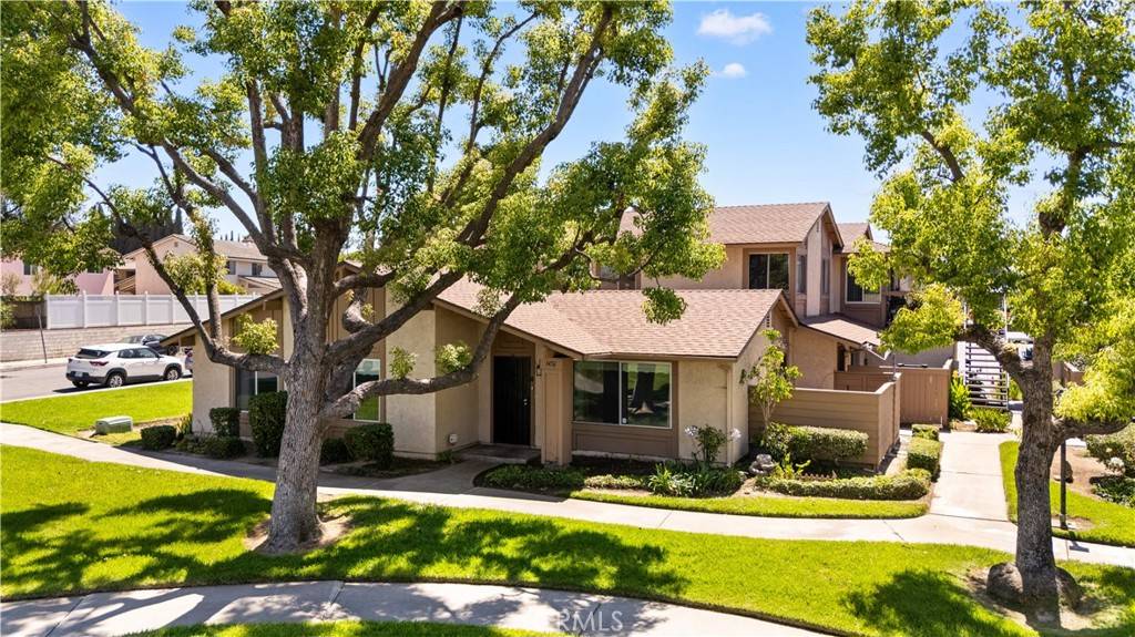 Hacienda Heights, CA 91745,1456 Countrywood AVE #14