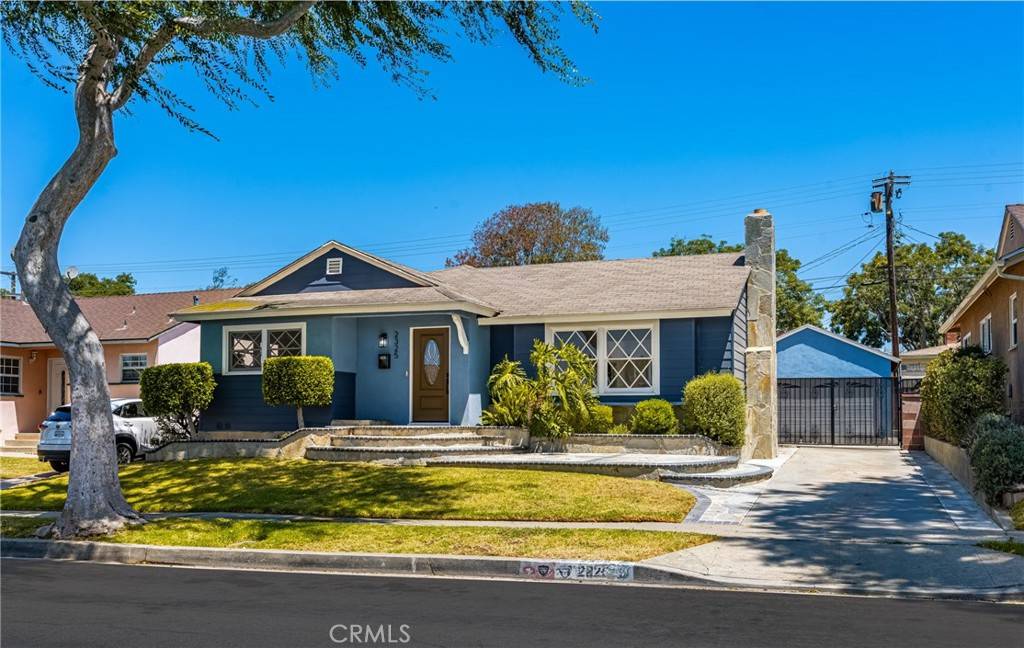 Inglewood, CA 90303,2325 Van Wick ST