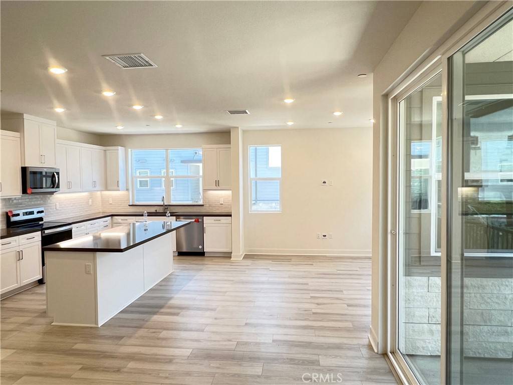 Ontario, CA 91764,3525 Indigo privado