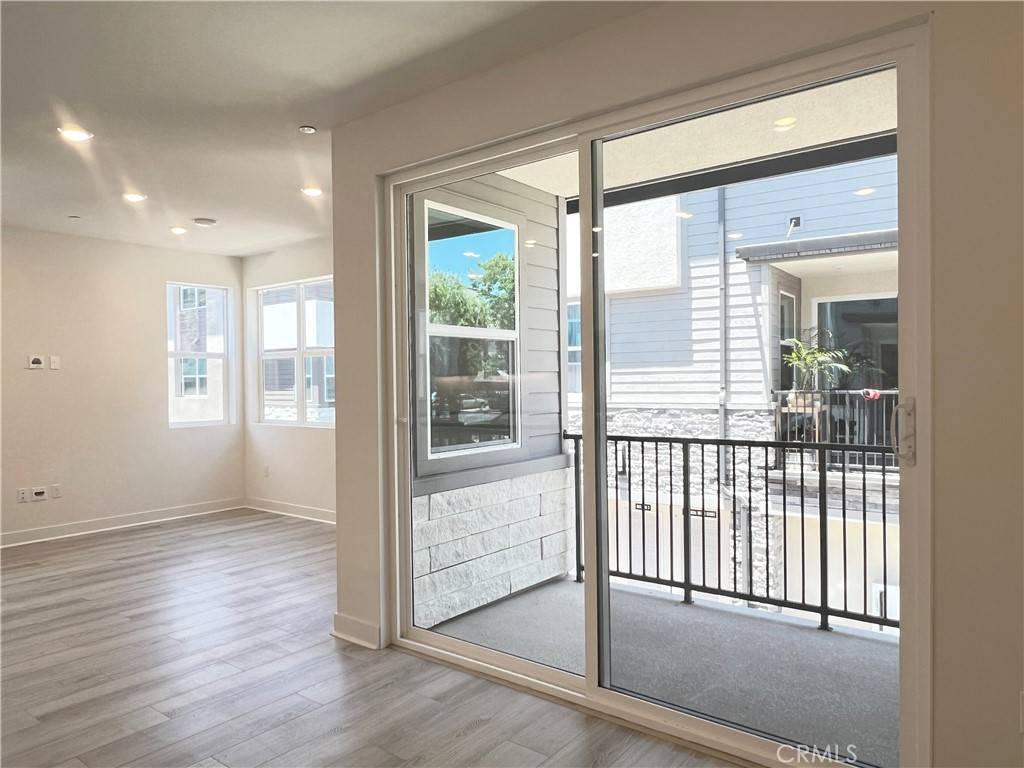 Ontario, CA 91764,3525 Indigo privado