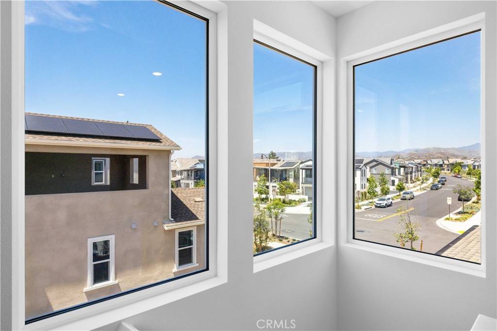 Irvine, CA 92618,470 Lobata