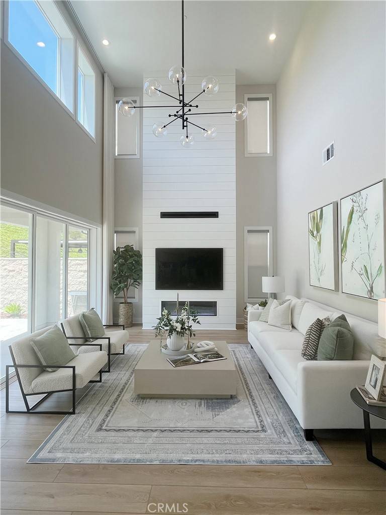 Lake Forest, CA 92630,281 Burwood