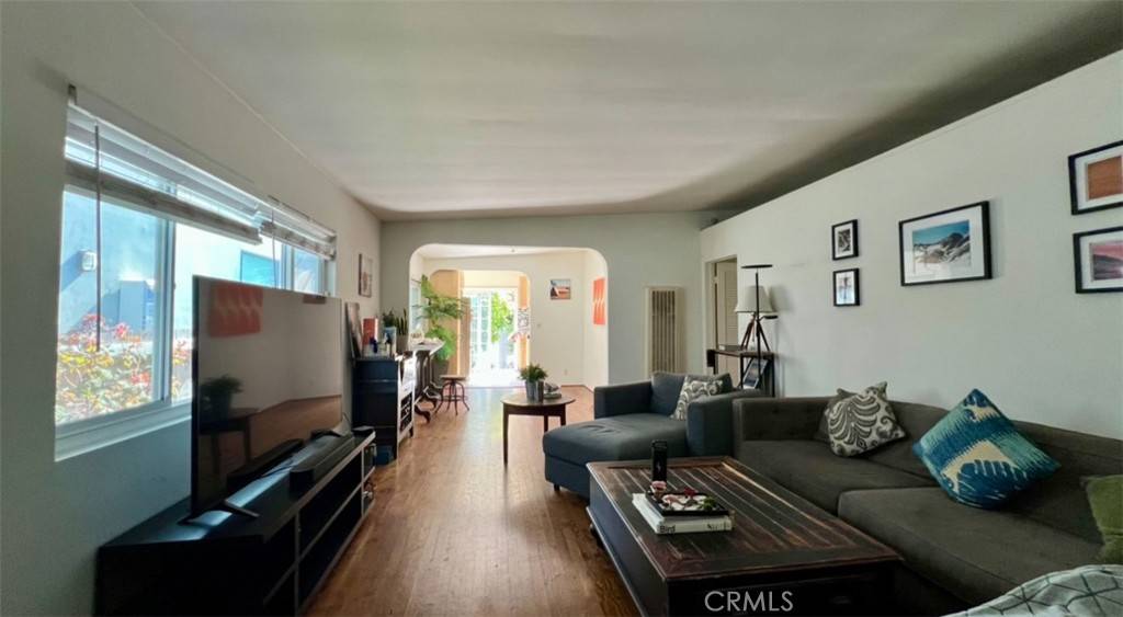 Venice, CA 90291,2321 Cloy AVE
