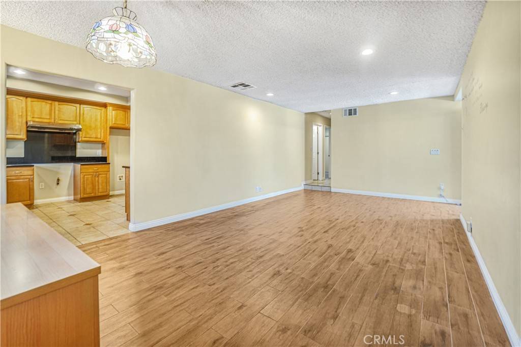 Rosemead, CA 91770,1129 Walnut Grove AVE