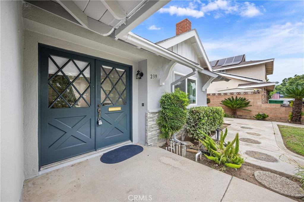 San Dimas, CA 91773,239 N Basilio AVE