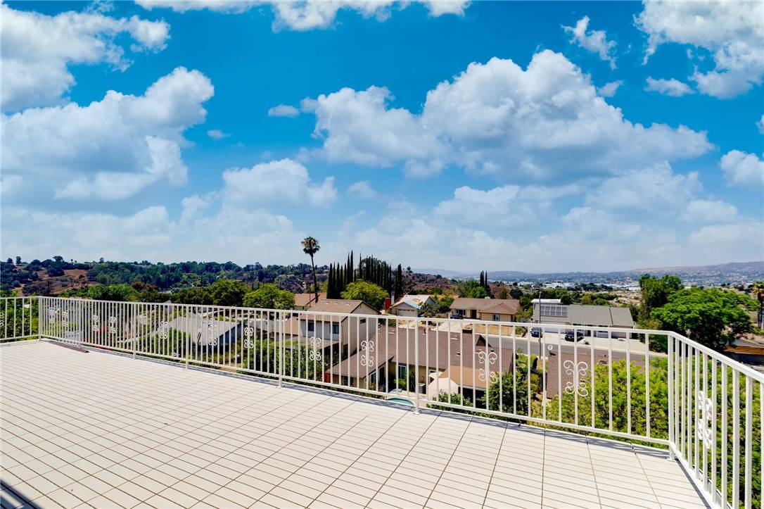 Diamond Bar, CA 91765,1923 White Star DR