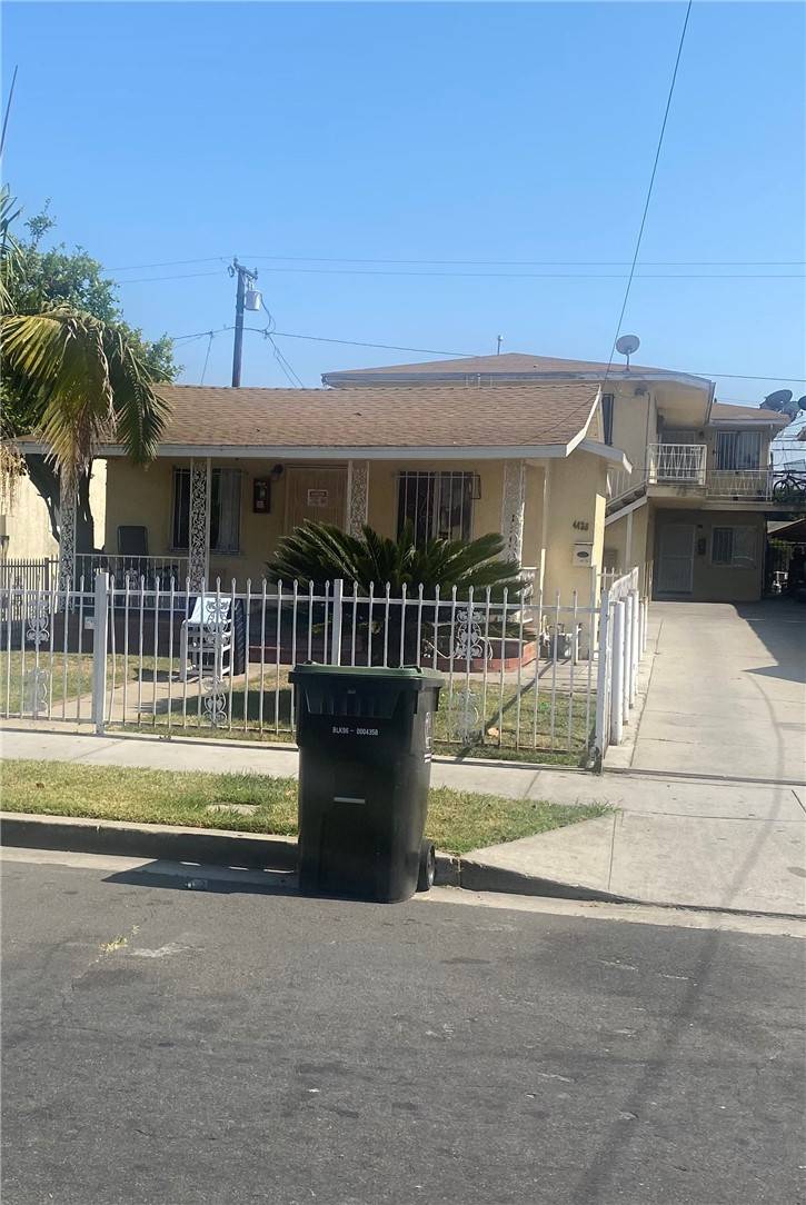 Maywood, CA 90270,4426 E 54th ST