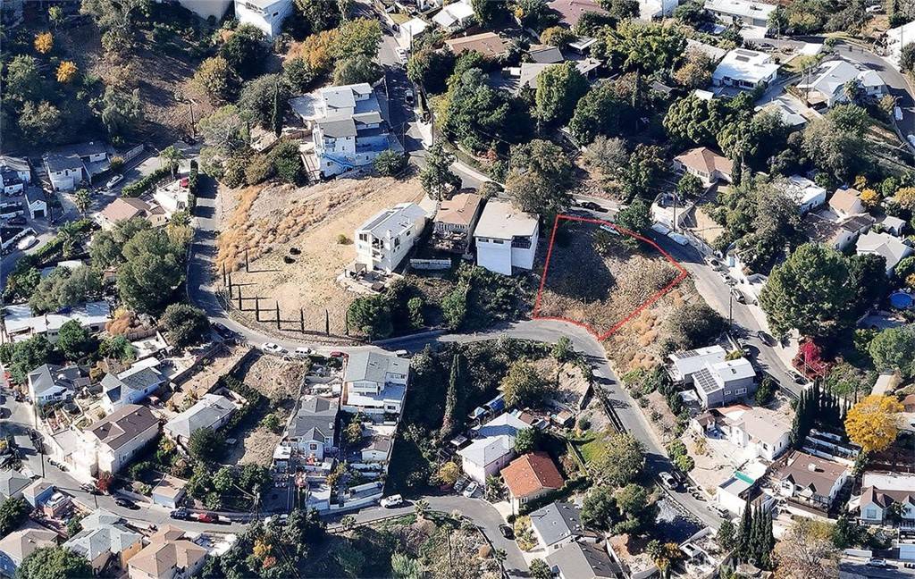 Los Angeles, CA 90032,5040 La Calandria WAY