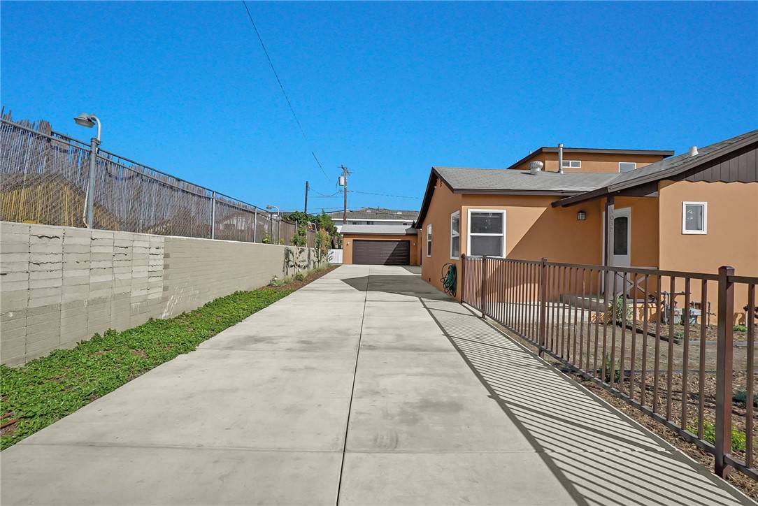 El Monte, CA 91732,3032 Cogswell RD