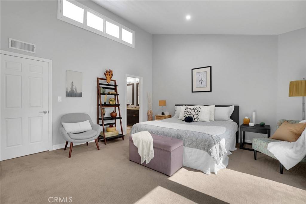 Sherman Oaks, CA 91403,14634 Magnolia BLVD #4