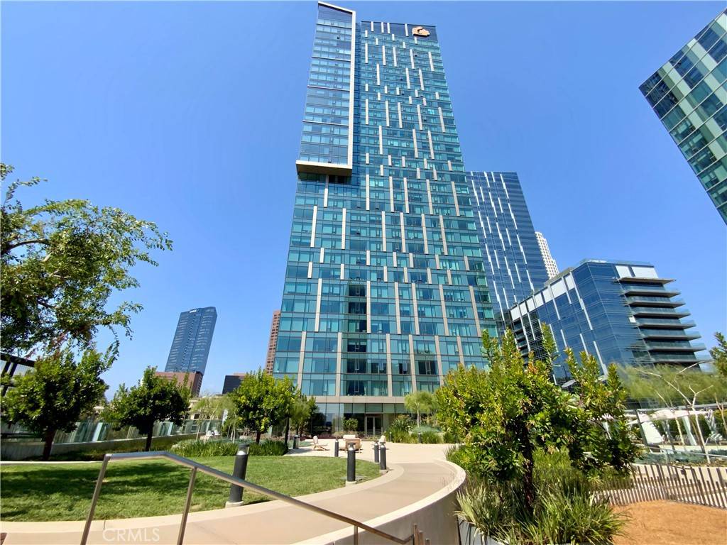 Los Angeles, CA 90017,889 Francisco ST #1105