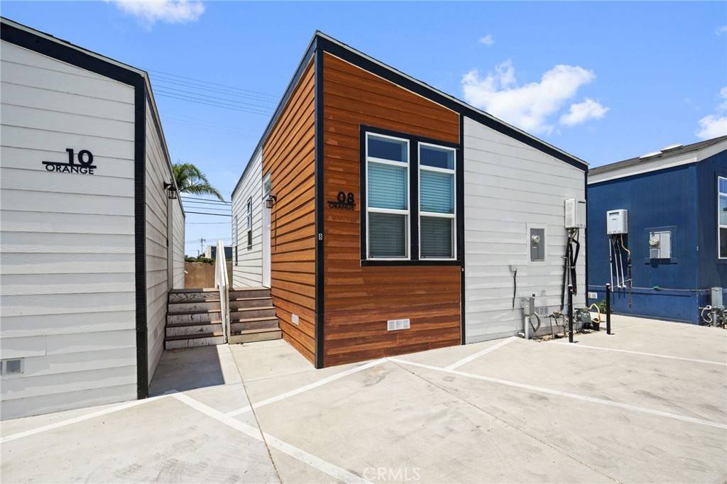 North Hollywood, CA 91605,8250 Lankershim BLVD #8