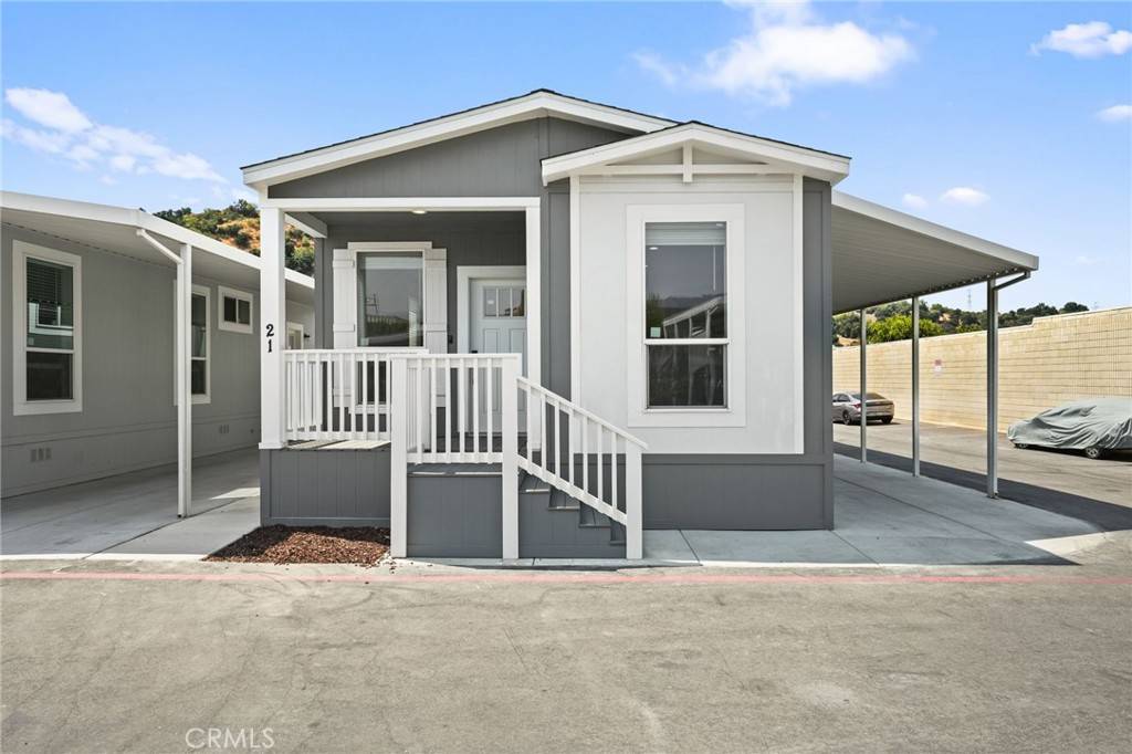 Glendora, CA 91740,732 E Route 66 #21