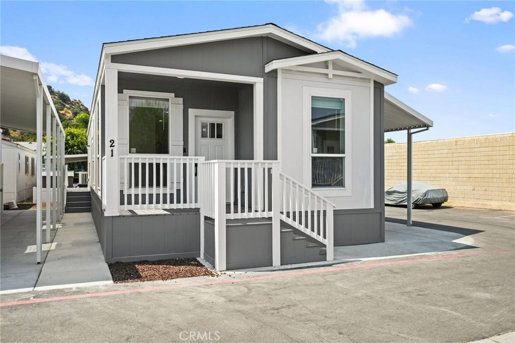 Glendora, CA 91740,732 E Route 66 #21