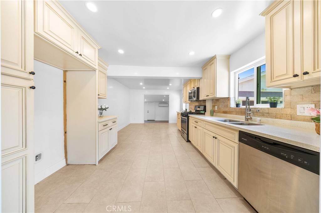 Rosemead, CA 91770,3236 Rockhold AVE