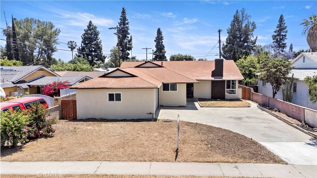 San Fernando, CA 91345,14900 blackhawk st