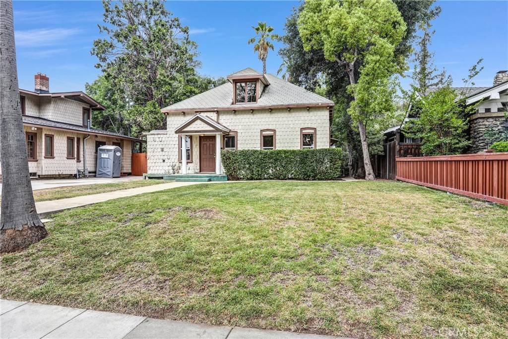 South Pasadena, CA 91030,1555 Diamond AVE