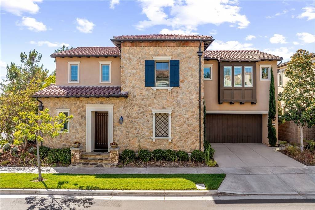 Irvine, CA 92602,77 English Saddle