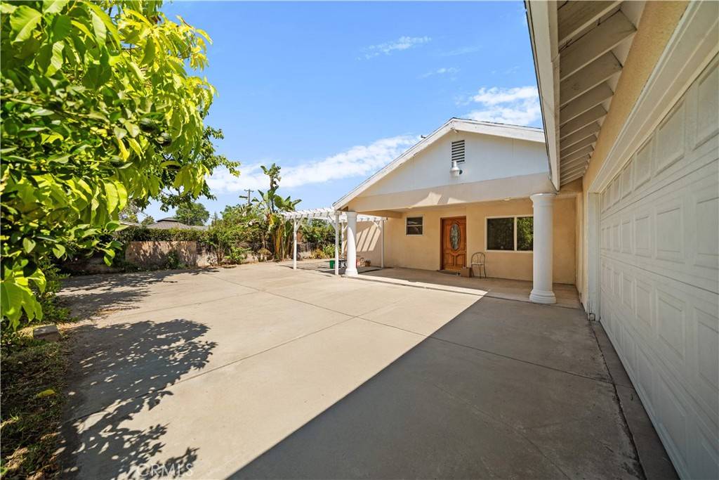 La Puente, CA 91744,15921 Meadowside ST