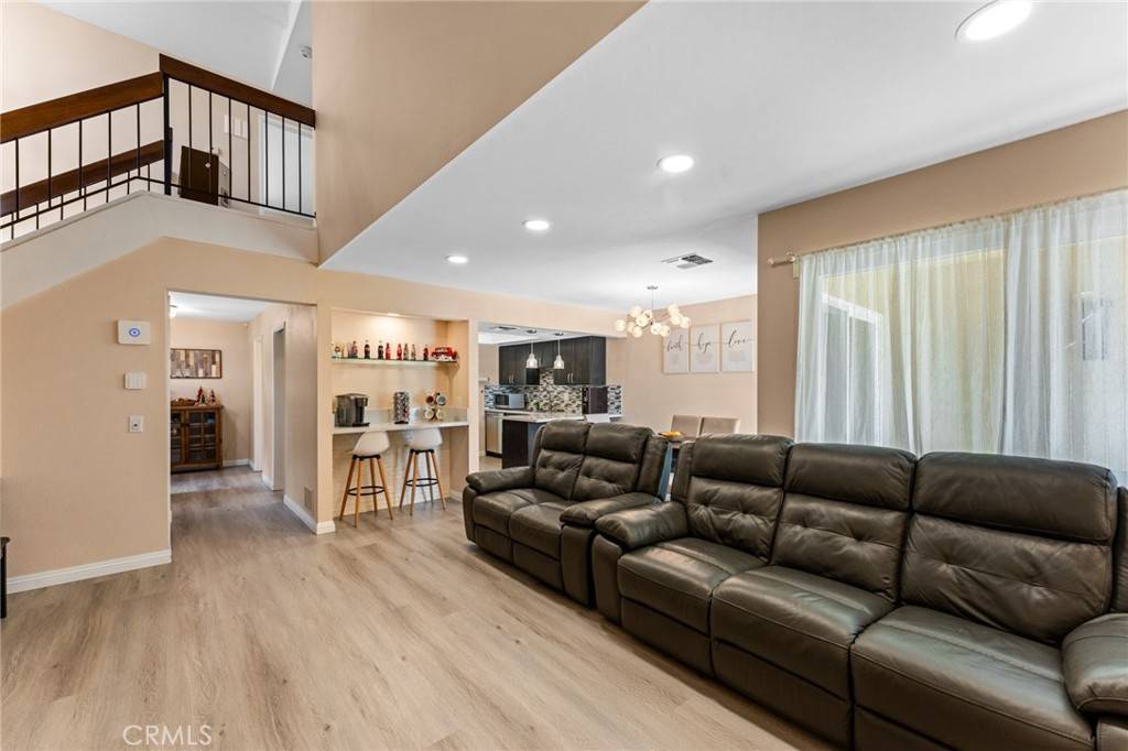 Chino, CA 91710,4150 Schaefer AVE #17