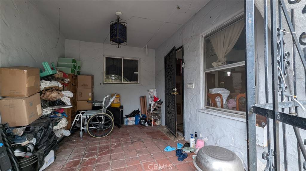 Alhambra, CA 91803,1113 W Hellman AVE