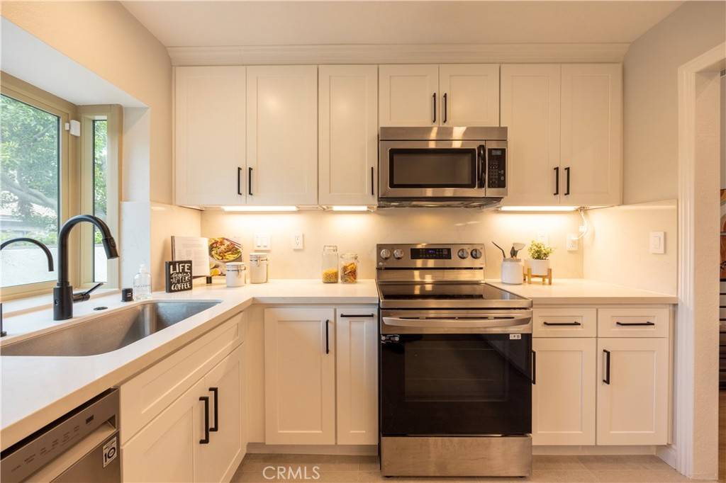 1 Moon Dust #28 Irvine, CA 92603