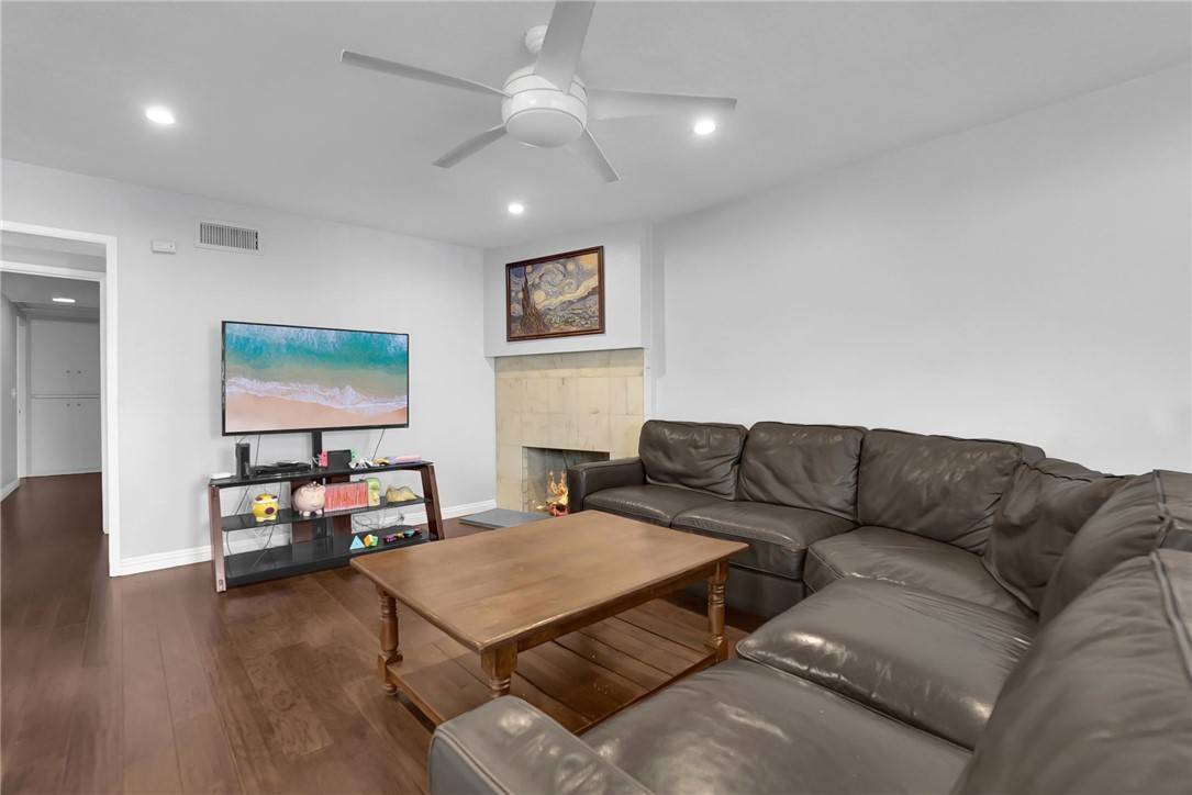 San Gabriel, CA 91775,8533 Los Olivos DR