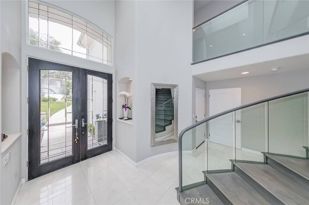 Palos Verdes Estates, CA 90274,2637 Via Olivera