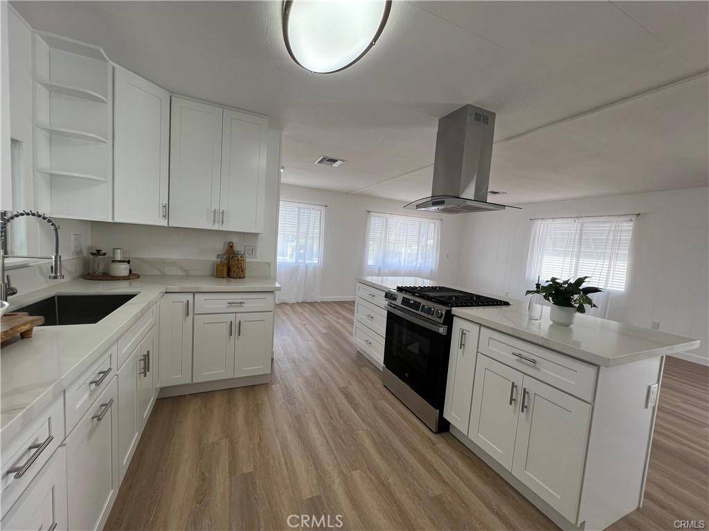 Westminster, CA 92683,15621 Beach BLVD #24