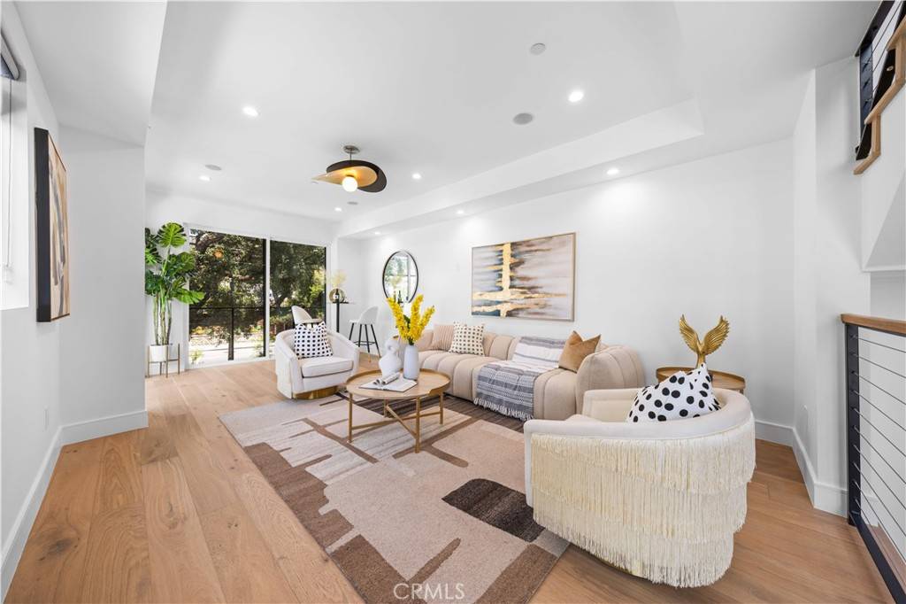 Los Angeles, CA 90042,6050 E Burwood AVE