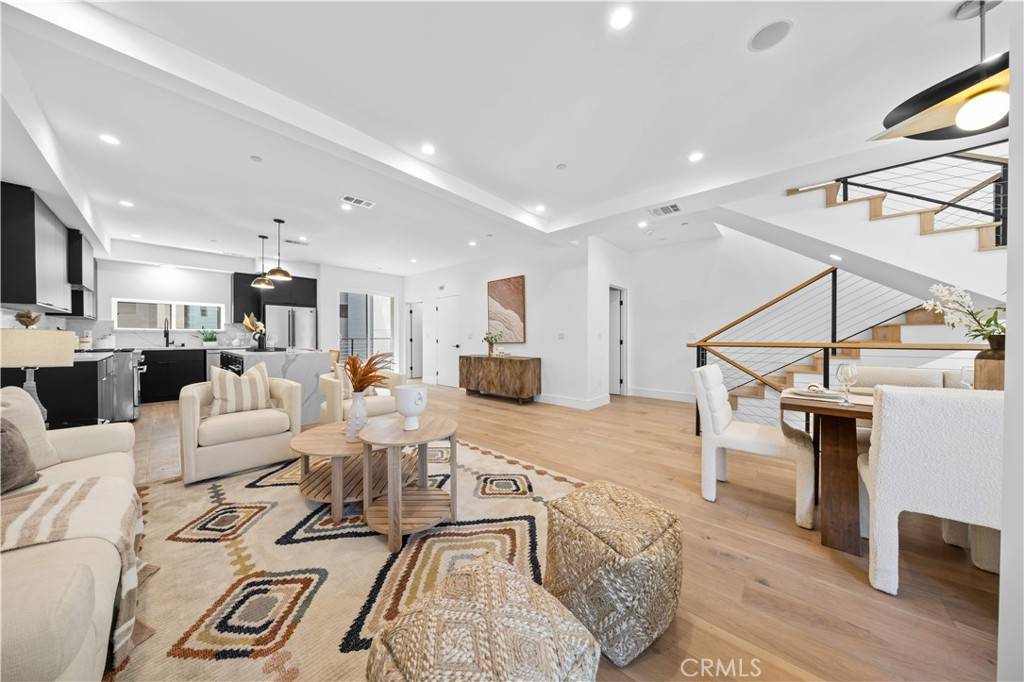 Los Angeles, CA 90042,6849 N Figueroa ST