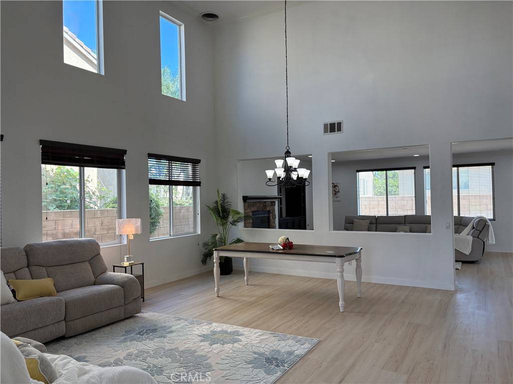 Eastvale, CA 92880,13723 Deerpath CIR
