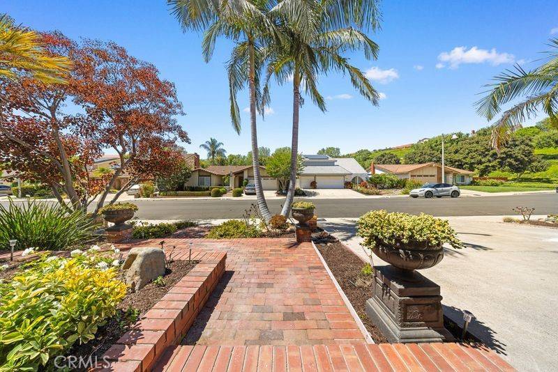 Mission Viejo, CA 92691,22982 Cecelia