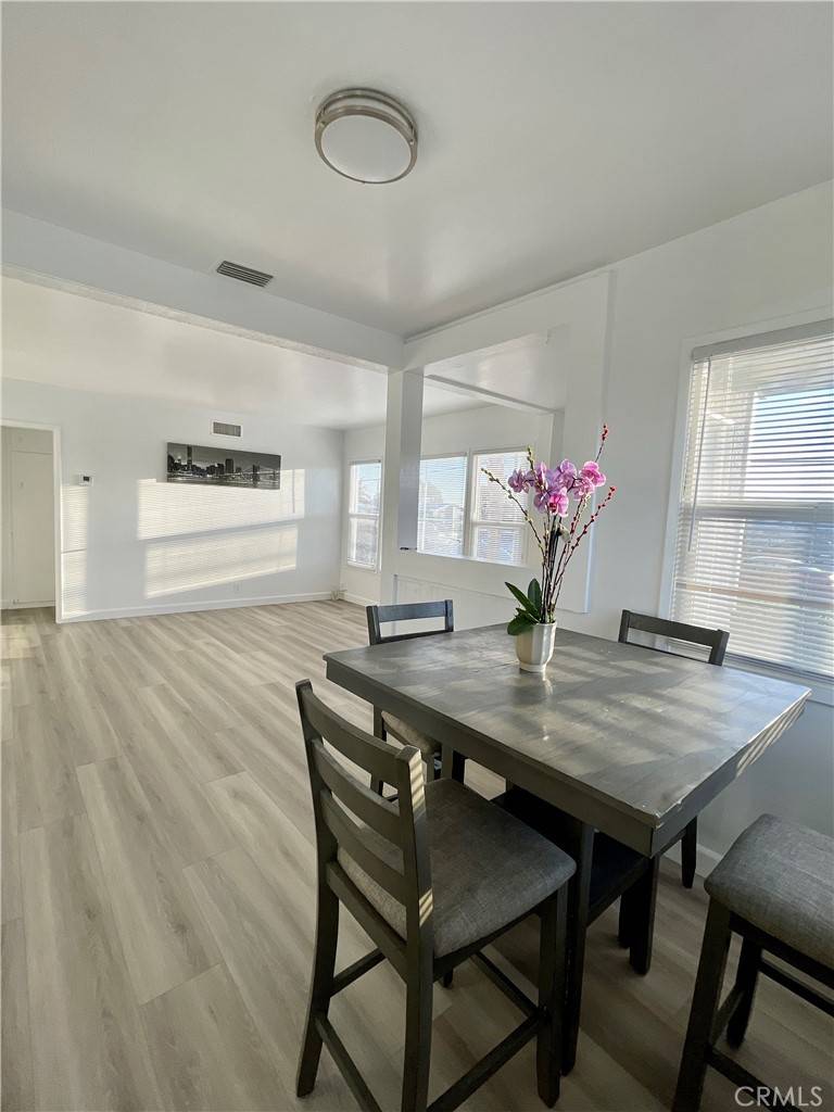 Covina, CA 91724,5042 N Glendora AVE