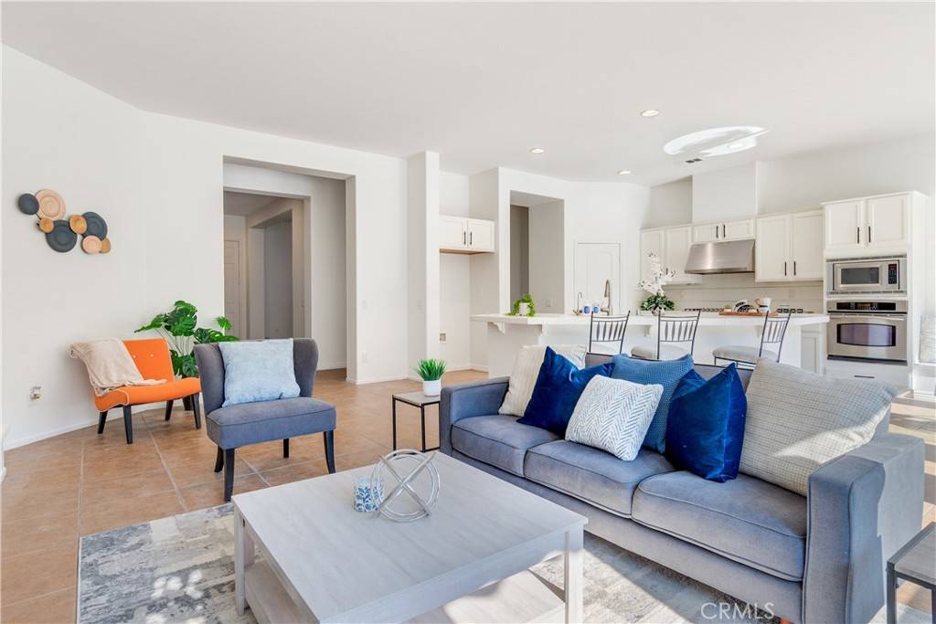 Murrieta, CA 92563,38932 Cherry Point LN