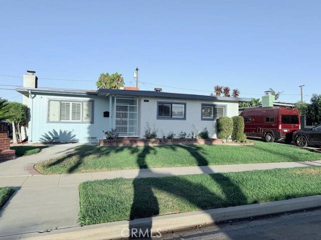 Long Beach, CA 90815,2690 Senasac AVE