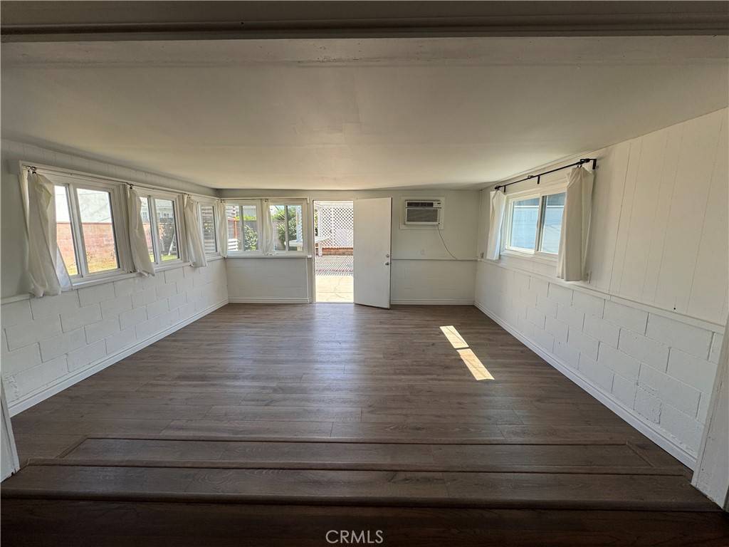 Covina, CA 91722,158 E Benbow ST