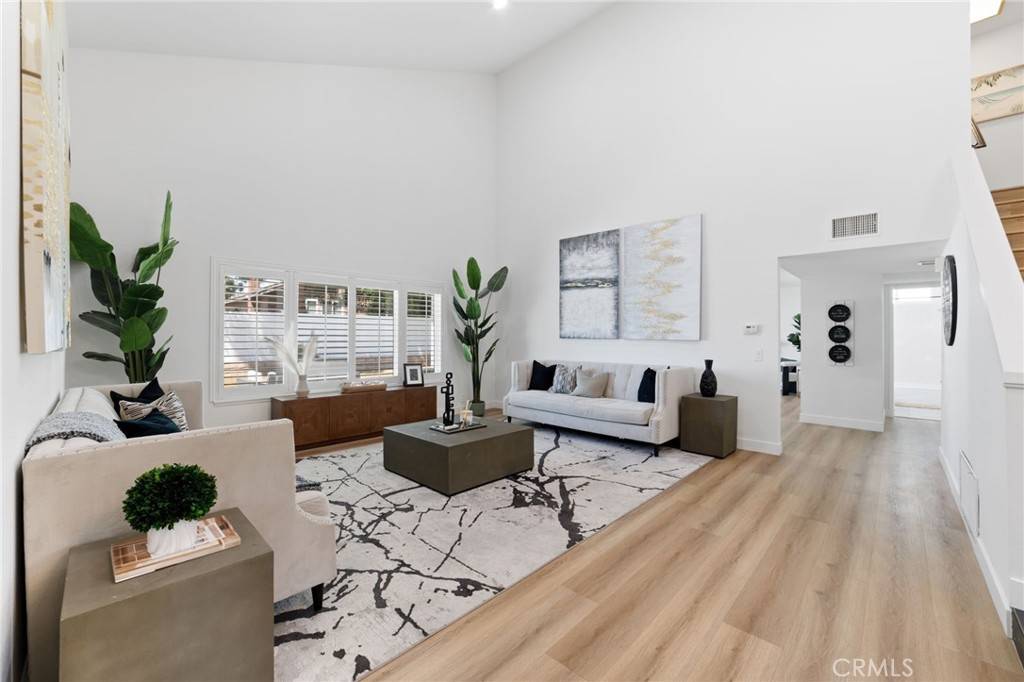 Laguna Hills, CA 92653,25381 Mackenzie ST