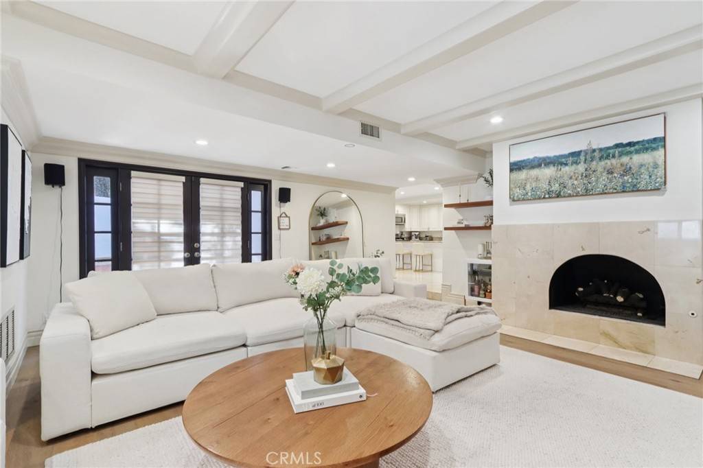 Encino, CA 91316,4501 Grimes Place