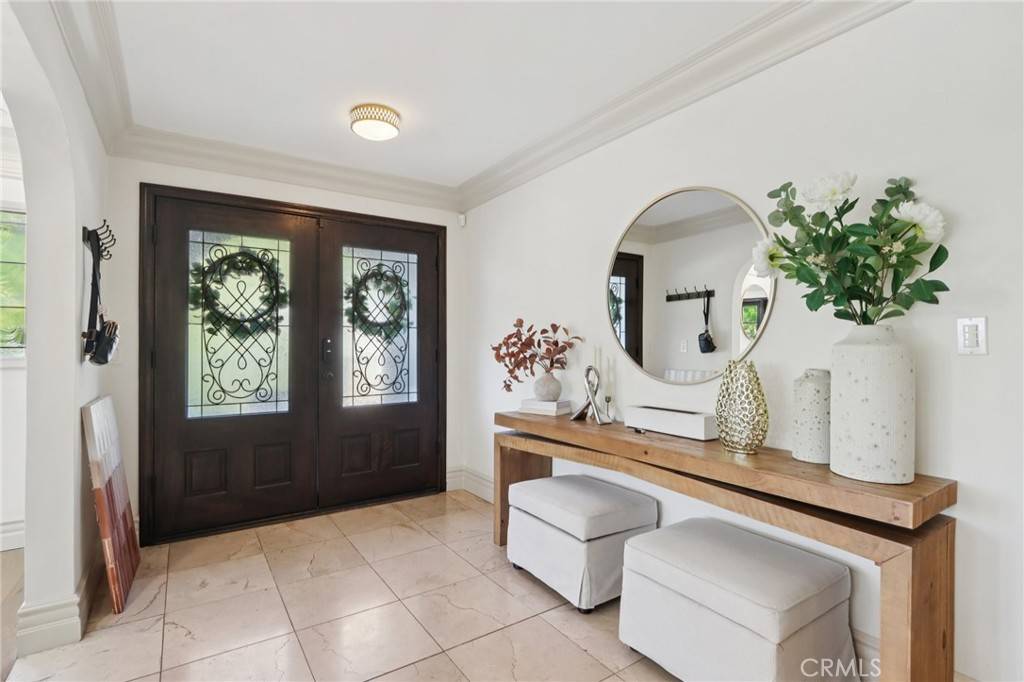 Los Angeles, CA 91316,4501 Grimes Place