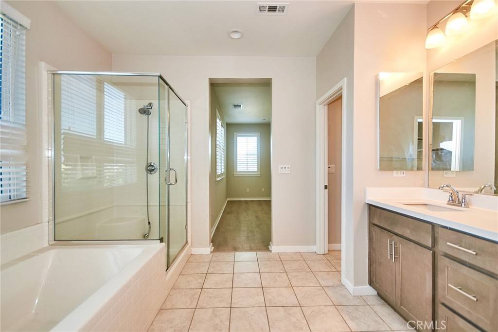 Ontario, CA 91762,4806 S Apricot WAY