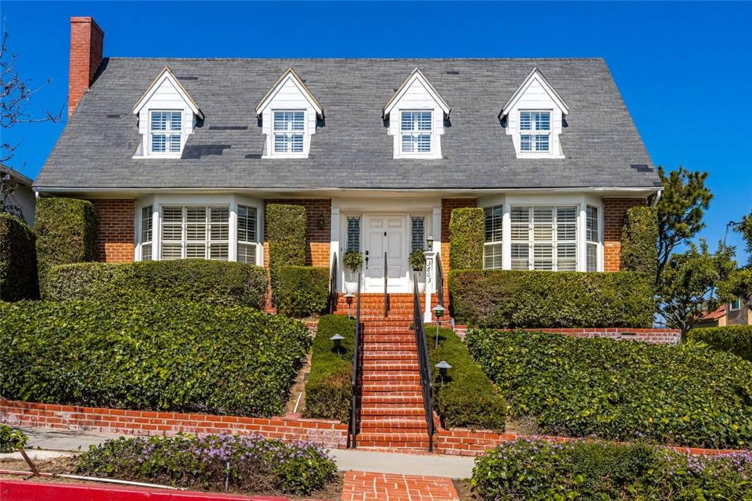 View Park, CA 90043,3803 Monteith DR