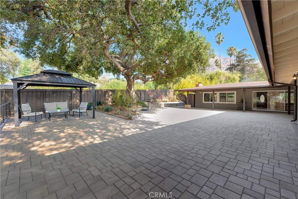 Sierra Madre, CA 91024,370 E Grandview AVE