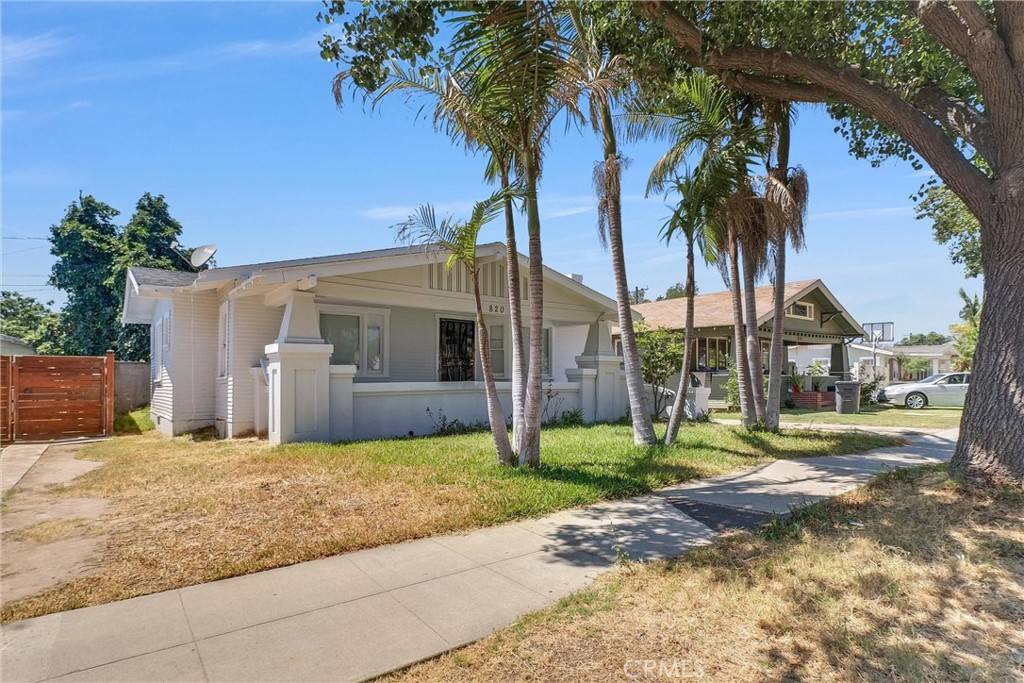 Santa Ana, CA 92701,820 S Van Ness AVE